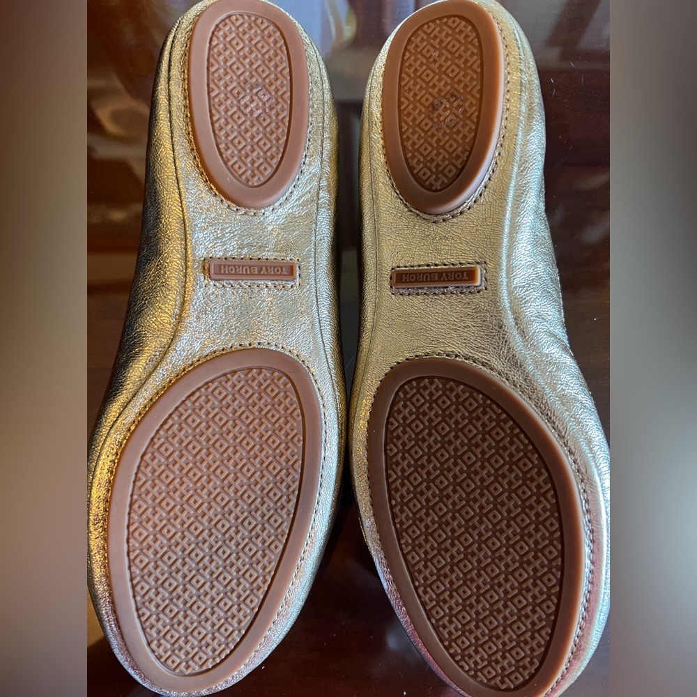 Tory Burch Reva ballet flats, gold, size 6.